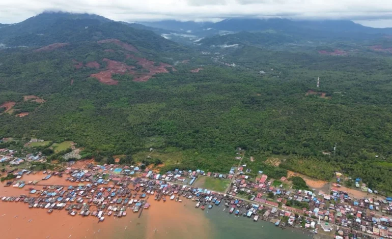 kerusakan besar adanya pertambangan  di  kepulauan kabaena