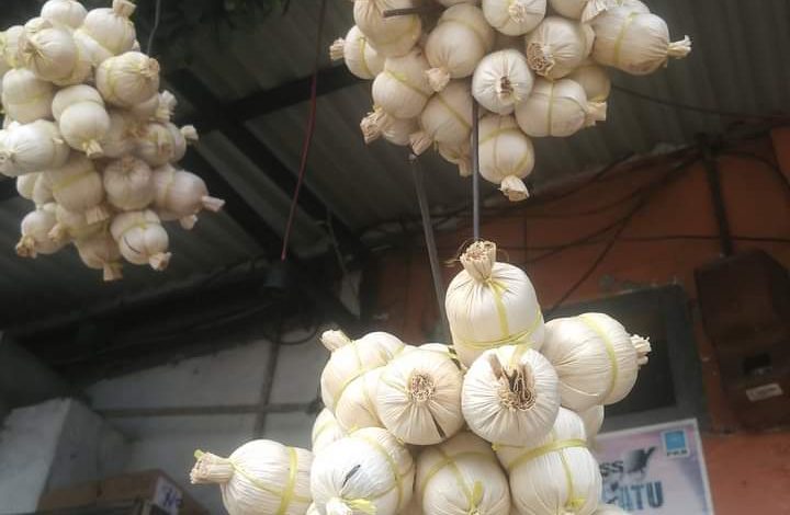 Gola Ni’i kuliner unik Manisan Kelapa Legit Khas Pulau Kabaena