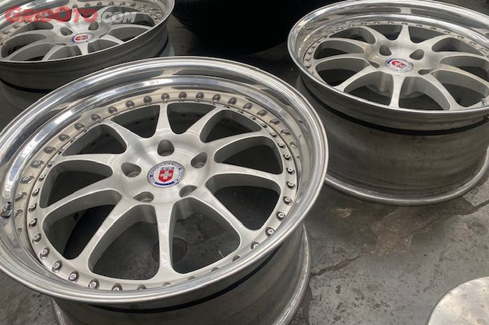 HRE Vintage 535 Pelek Ikonik yang Kembali Hidup di Era Modifikasi Modern