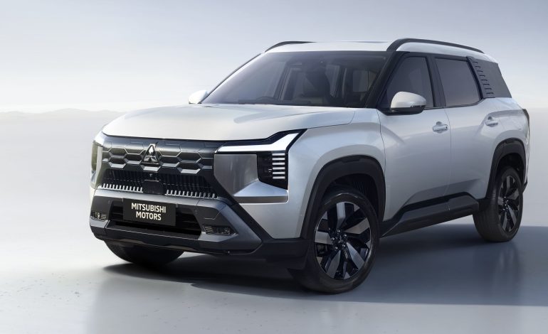 Mitsubishi Destinator Resmi Diekspor ke Vietnam