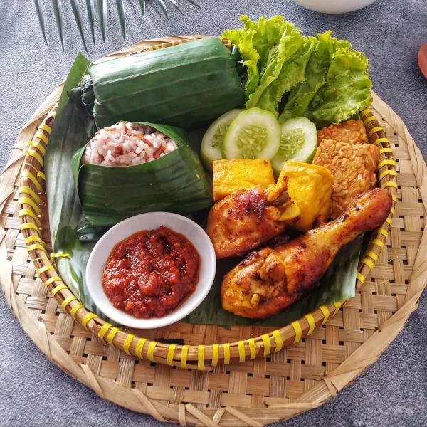 Resep Nasi Timbel Khas Sunda Kompli